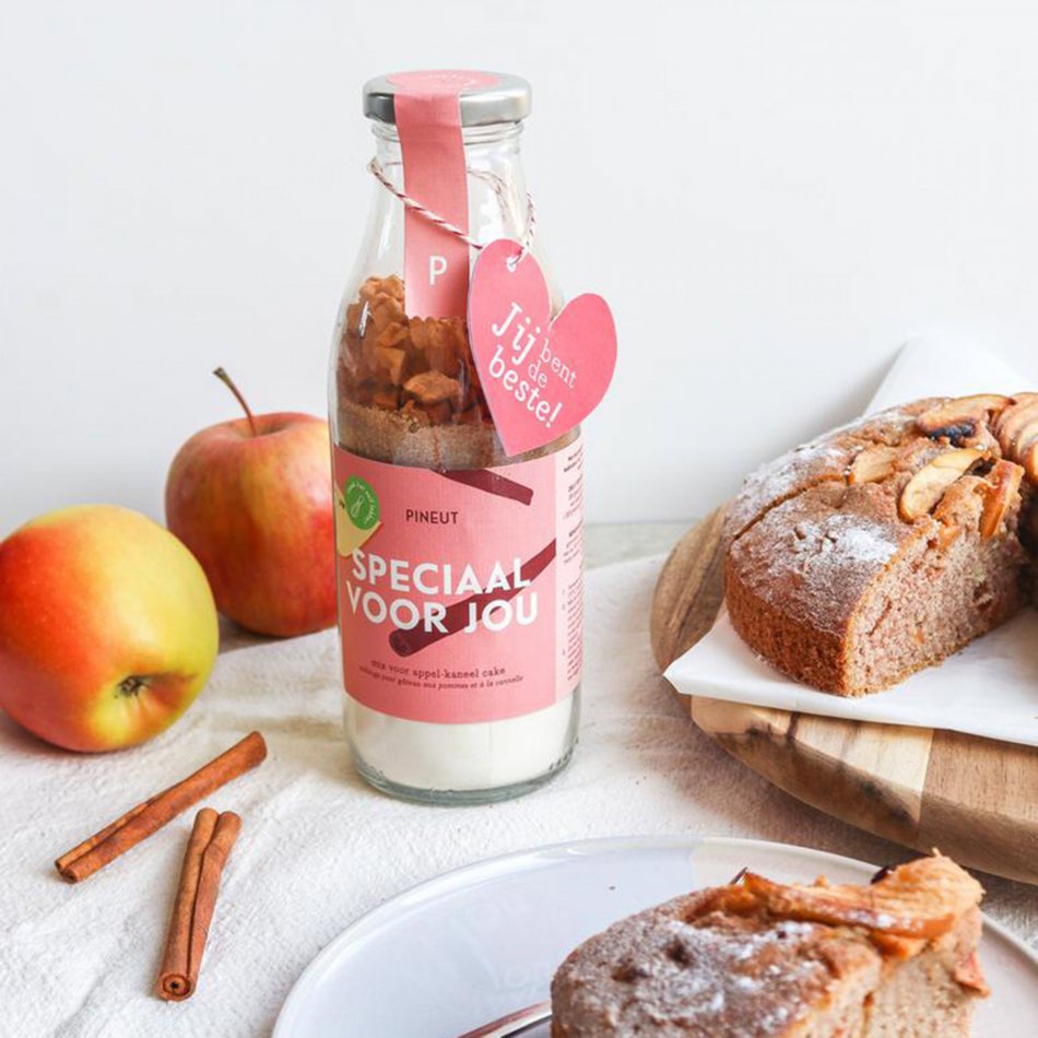 Pineut Appel-Kaneel Cake