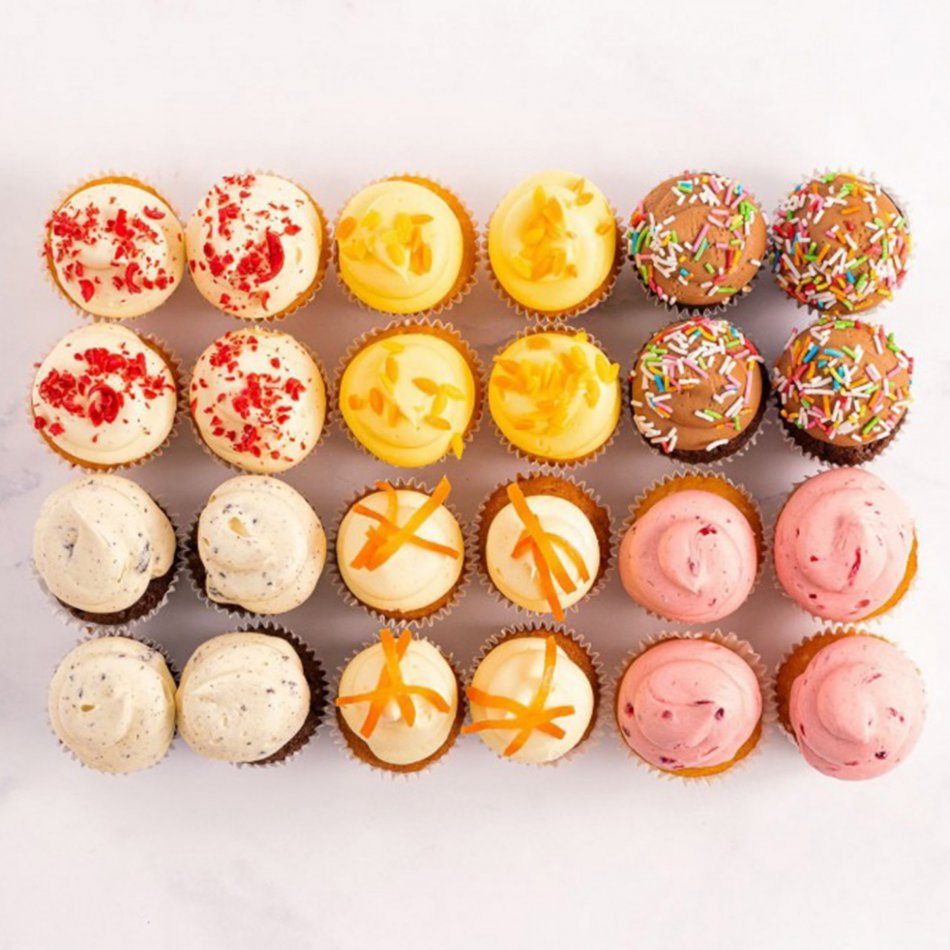 Mini Cupcakes 24 stuks – Mix van Vanille, Chocolade en Carrot Cake